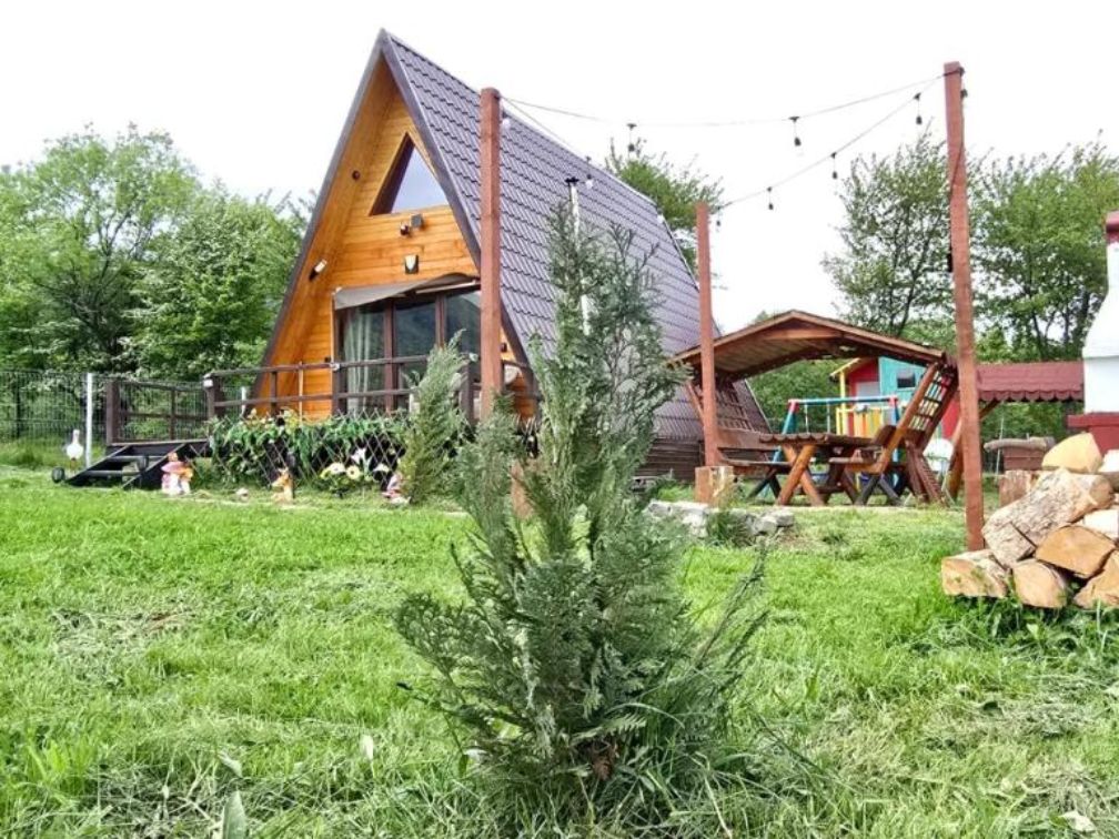 Cabana A-Frame Moon de inchiriat